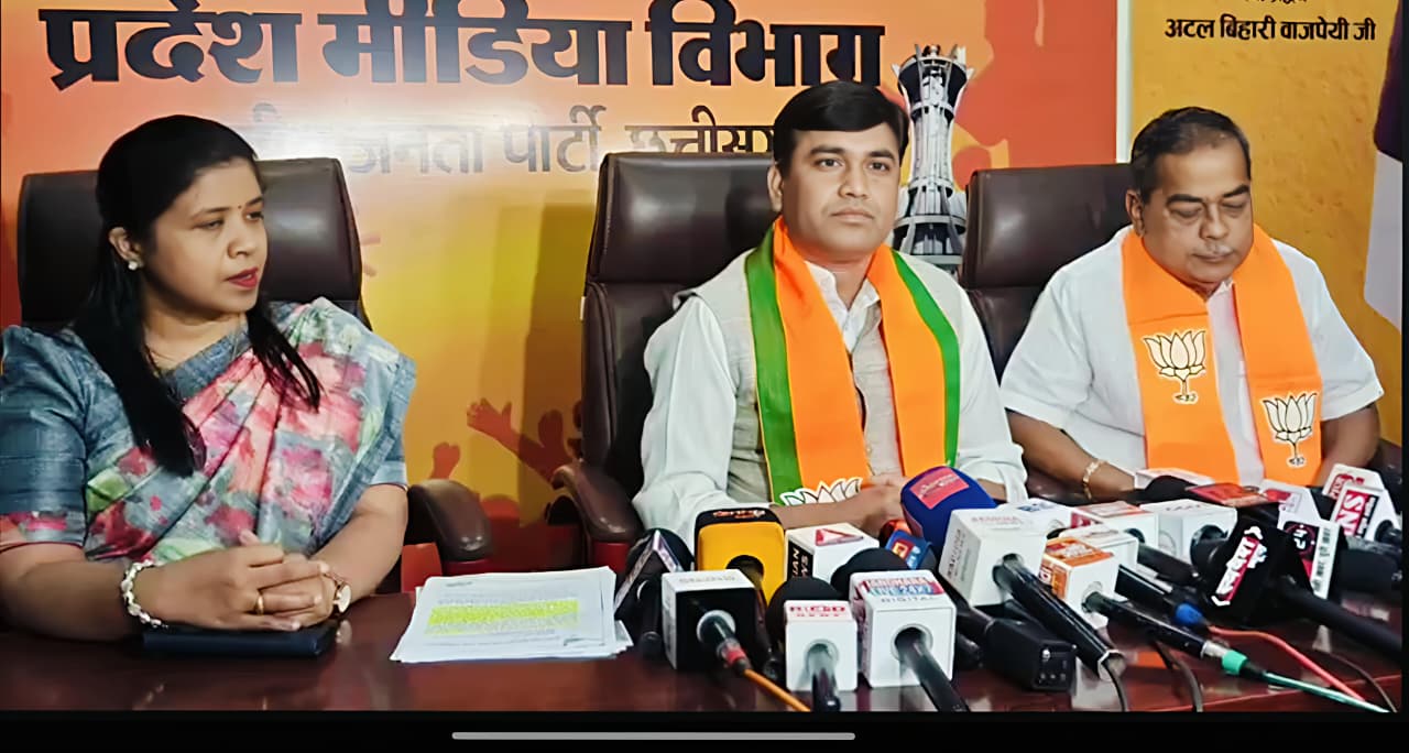 कांग्रेस पदाधिकारियों ने शासकीय जमीन की अवैध  खरीदी-बिक्री की- नवीन 