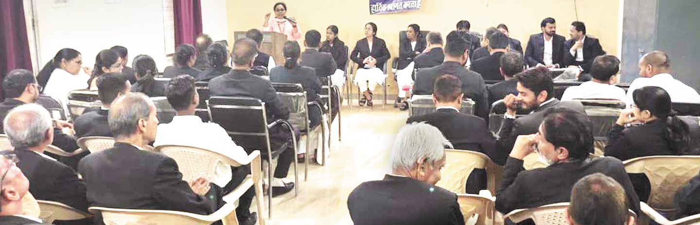 साइबर लॉ और डिजिटल साक्ष्य की ग्राह्यता पर  बेमेतरा जिला न्यायालय में कलिंगा की संगोष्ठी