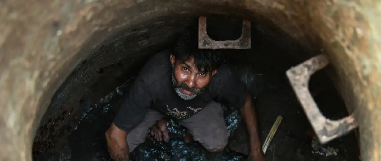 तकनीक का उपयोग करके सीवर  में मौत को टाला जा सकता है