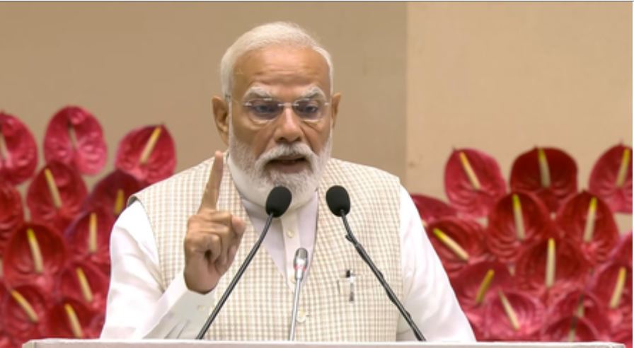 हमारे देश की संसद एक नया इतिहास रचने के करीब : पीएम मोदी 