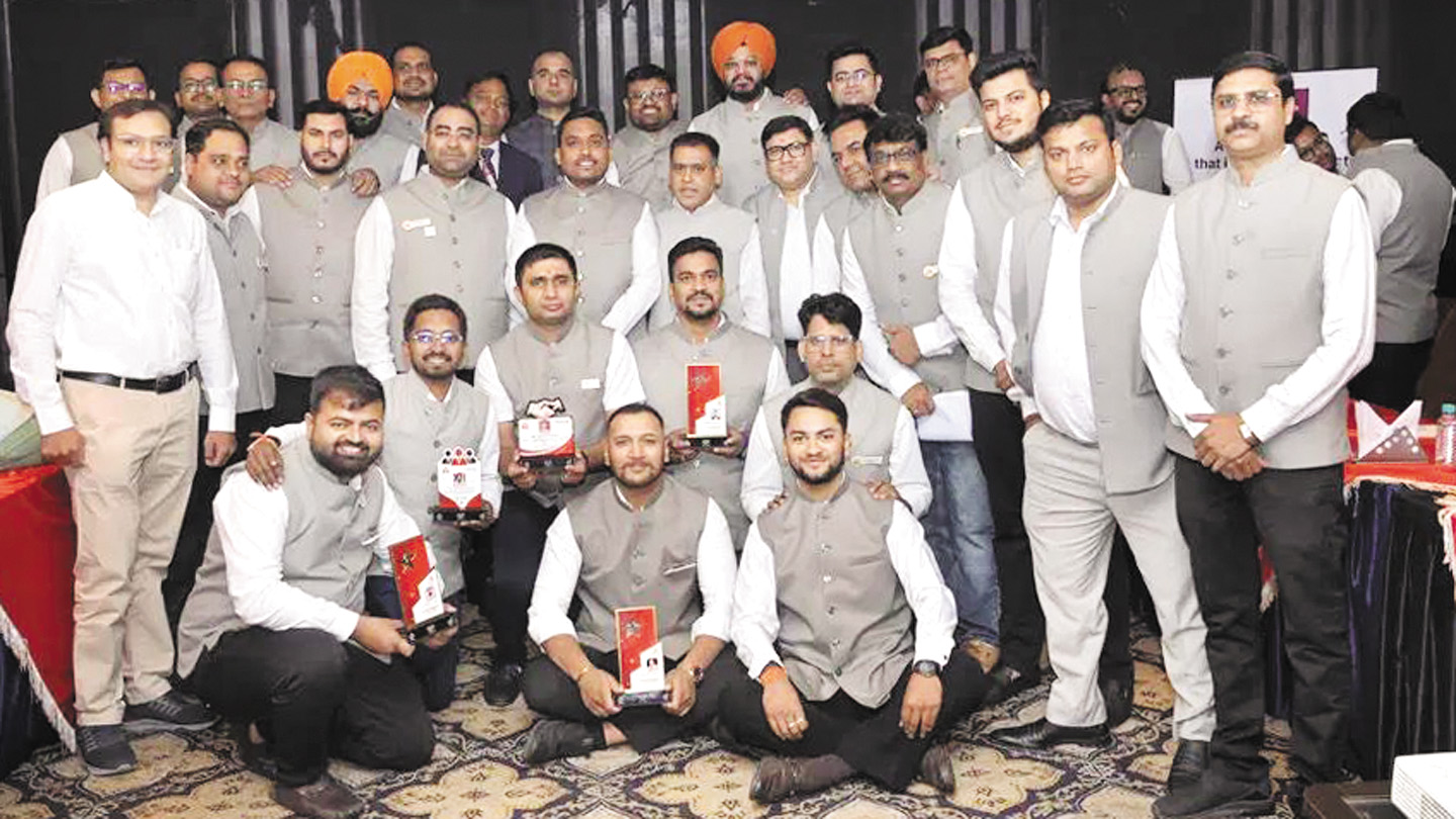 युवा कैट बिजनेस मीट में 100+ प्रमुख व्यापारी, उद्यमी और विभिन्न क्षेत्रों के व्यवसायी हुए शामिल