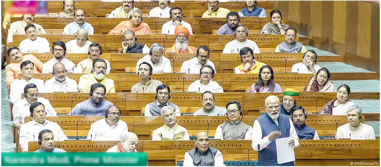 क्या है महिला आरक्षण विधेयक और परिसीमन विधेयक का विवाद?