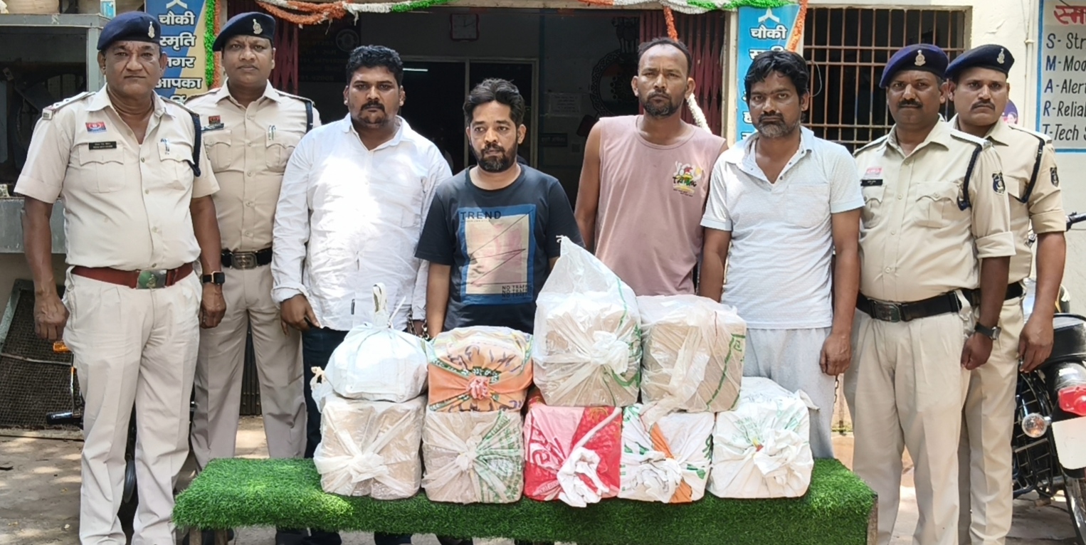 फर्जी ड्रग लाइसेंस की आड़ में नशीली सिरप बेचने वाले गिरोह का पर्दाफाश, 4 बंदी