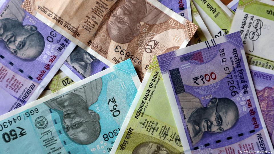 रिश्वत मामले में गिरफ्तार रिलायंस और डीजीसीए अधिकारियों की हिरासत बढ़ी