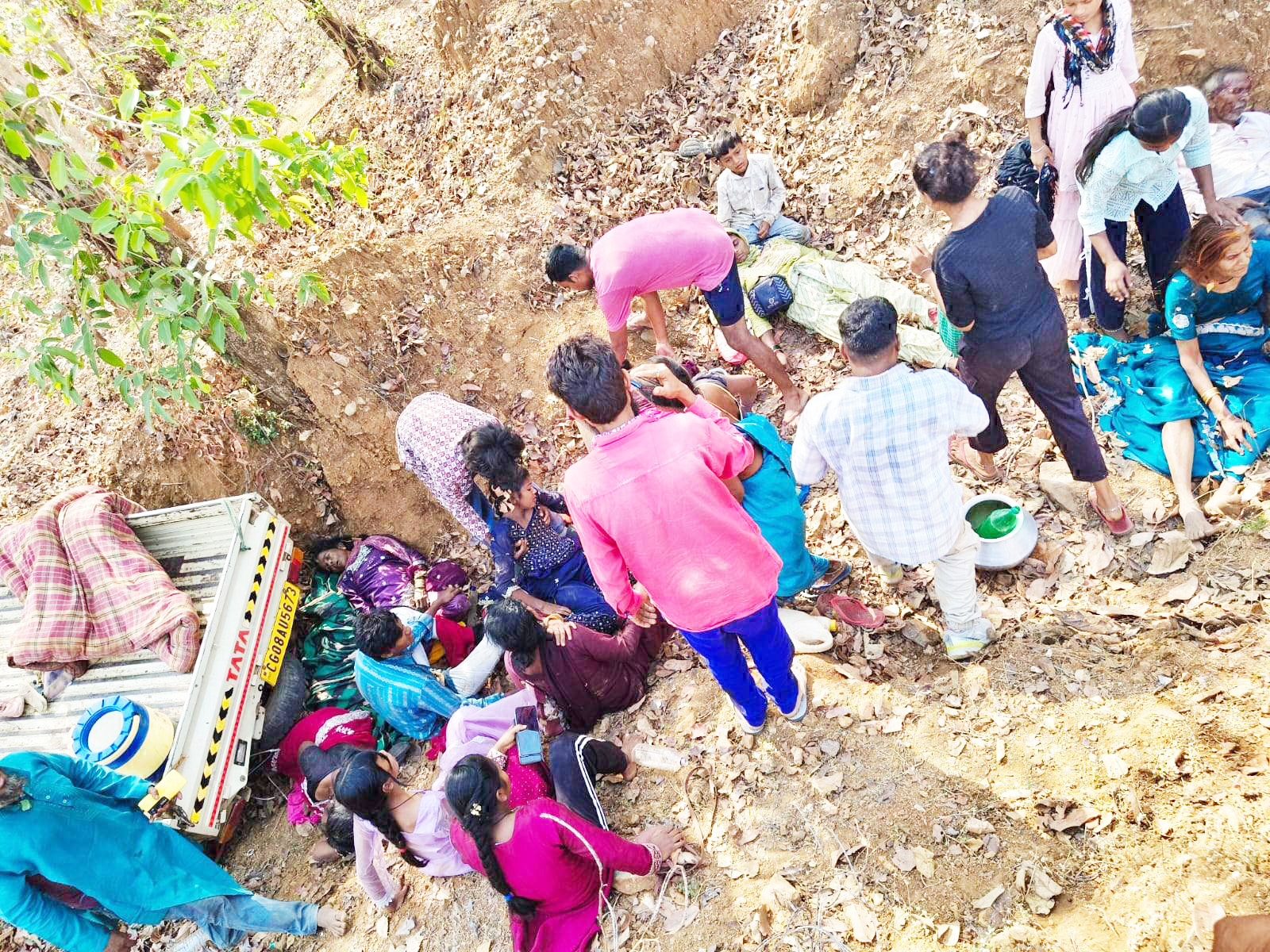 झपकी, उर्स से लौटती गाड़ी पलटी, दो महिला की मौत