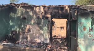 राजस्थान: युवक की हत्या के विरोध में तीस घरों में आगजनी, भारी पुलिस बल तैनात