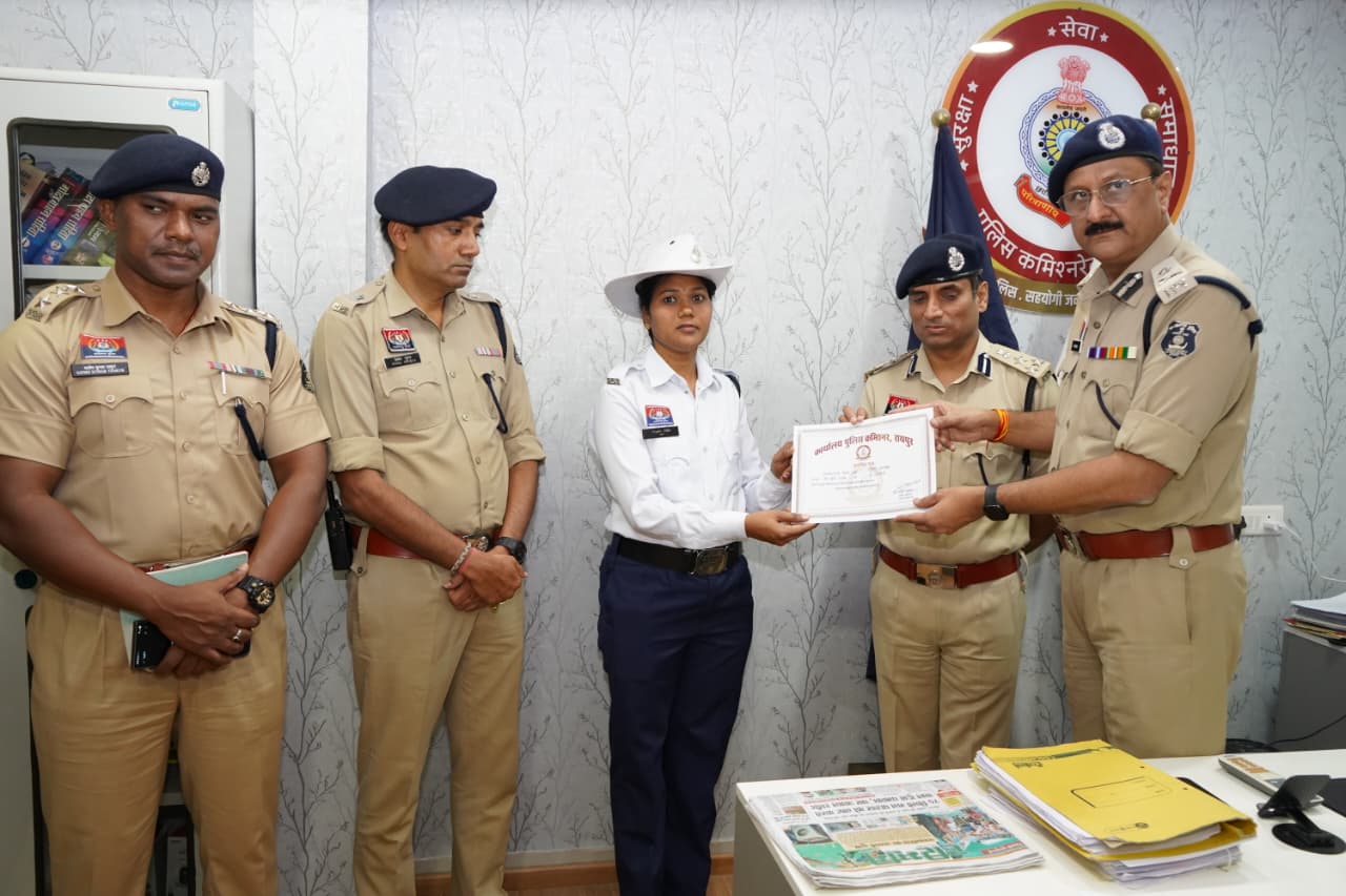 ट्रैफिक, क्राइम एवं मध्य जोन के 40 अधिकारी/कर्मचारी सम्मानित