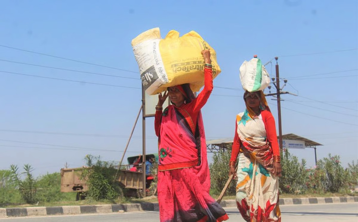 अर्थव्यवस्था की ताकत और विकास के वाहक हैं प्रवासी