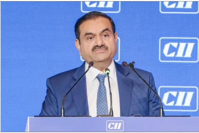 मोबाइल डेटा जैसी क्रांति लाएगा एआई, ऊर्जा खपत में होगी बड़ी वृद्धि : गौतम अदाणी 
