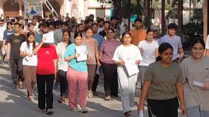 नीट पेपर लीक : सीबीआई ने पांच लोगों को गिरफ्तार किया; देशभर में कई जगहों पर तलाशी अभियान चलाया