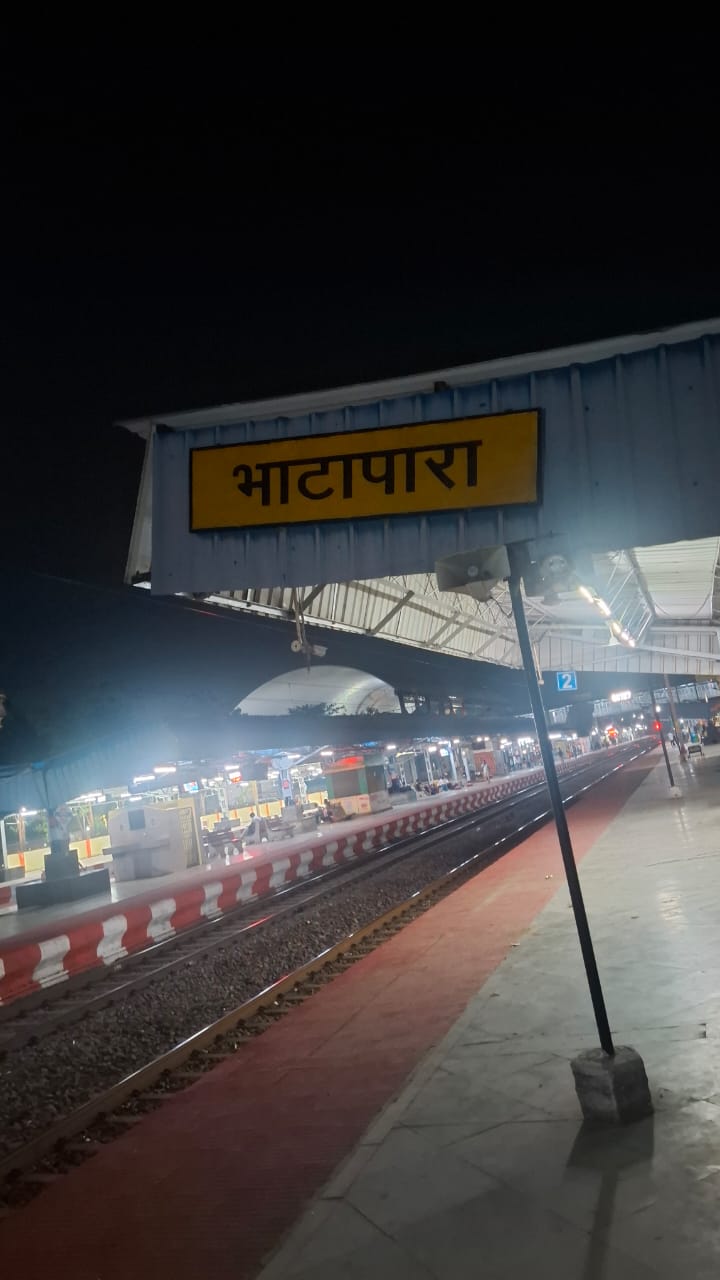 भाटापारा में टिकट चेकिंग अभियान 342 यात्रियों से 2,07 लाख रुपए वसूले