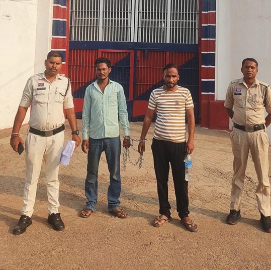 घर छोड़कर निकली महिला से रेप, पति के दोस्त समेत दो गिरफ्तार
