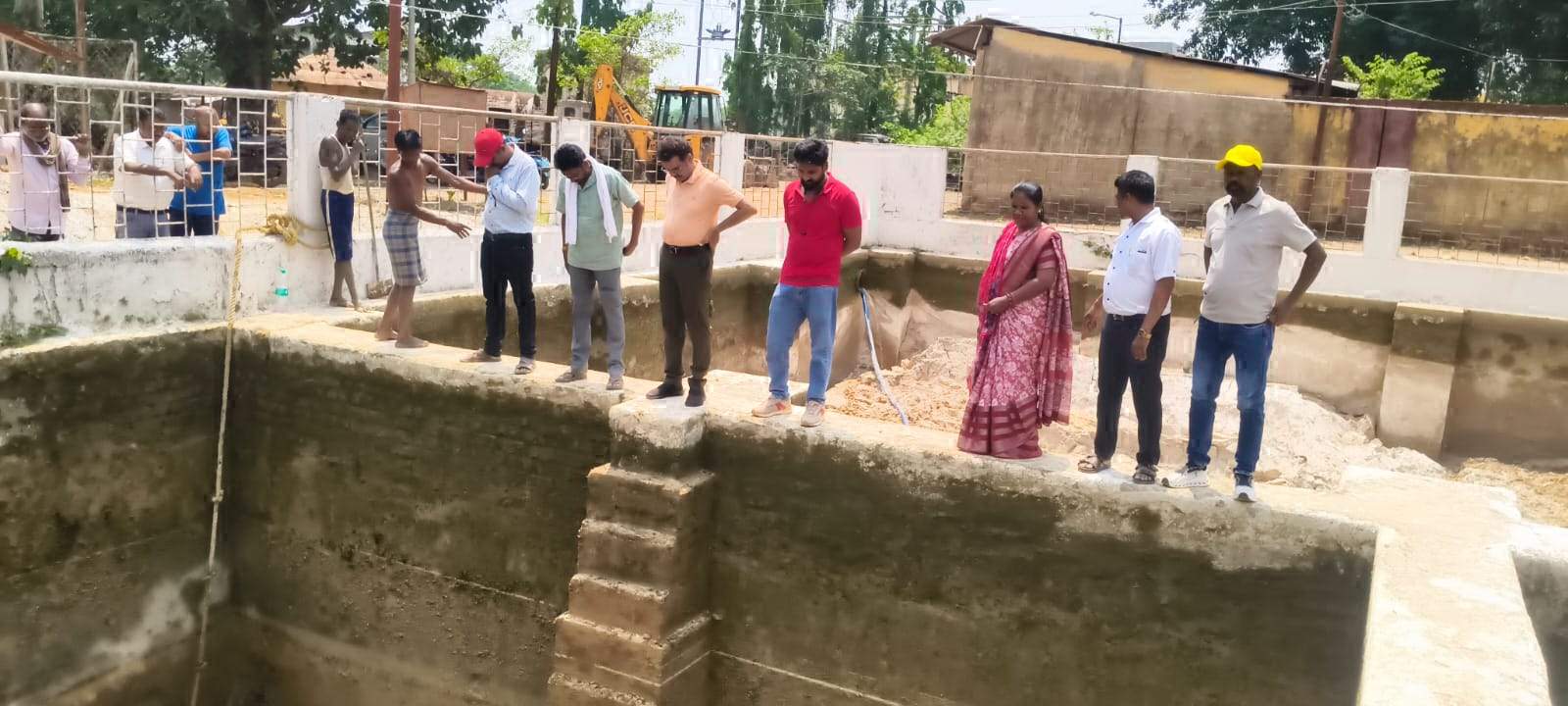 स्वच्छ पेयजल के लिए सेटलिंग टैंक की सफाई जारी