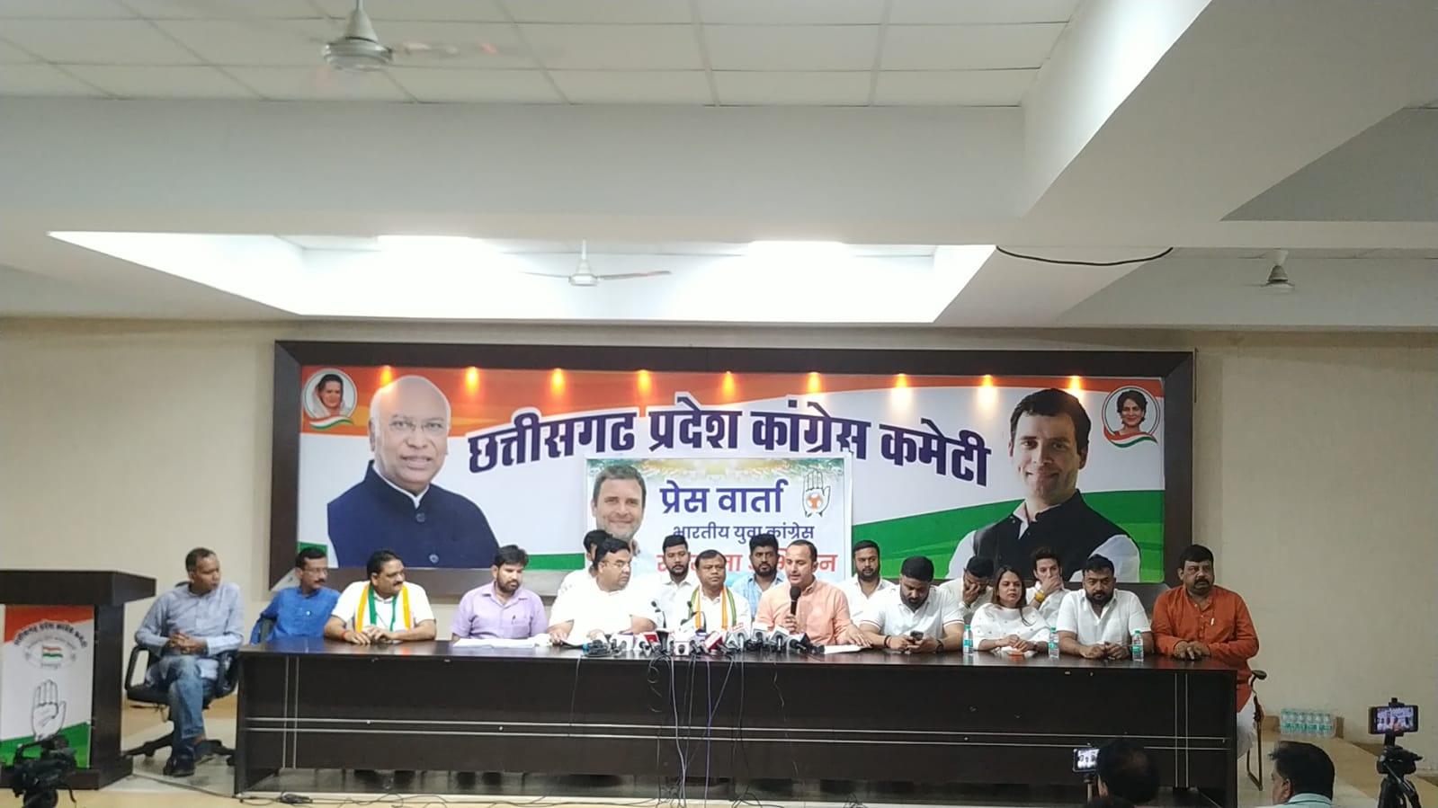 सदस्यता अभियान के साथ युकां चुनाव की शुरुआत, नामांकन 29 से 