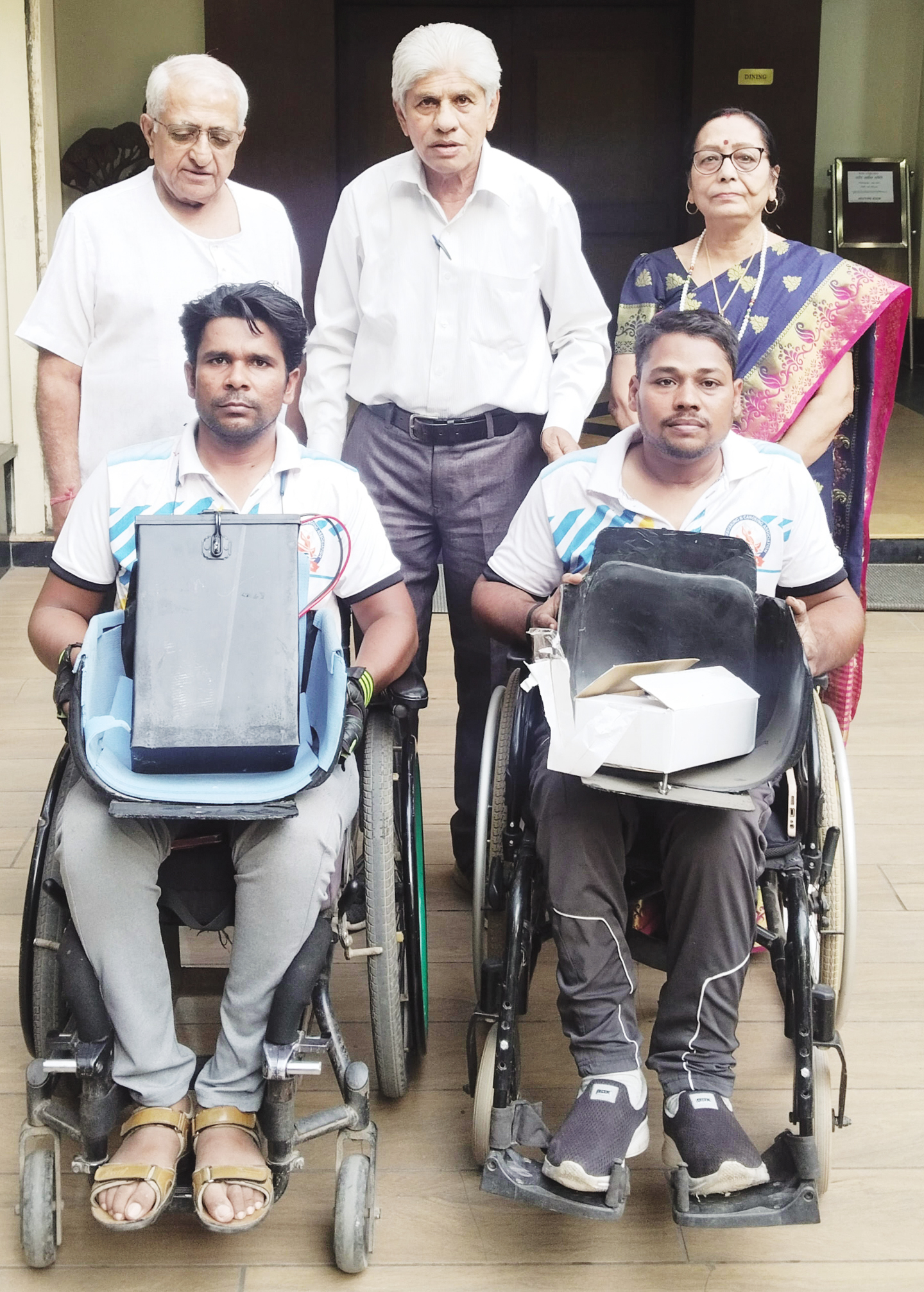 काइकिंग स्पर्धा में भाग लेने दिव्यांग पिंटू और महेश्वर का सहारा बना चरामेति