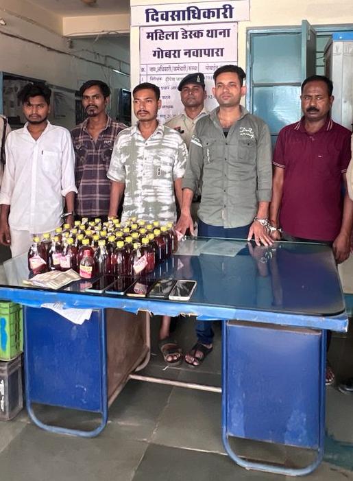 महीष ढ़ाबा में अवैध शराब पिलाते 5 गिरफ्तार, टीआई सस्पेंड 
