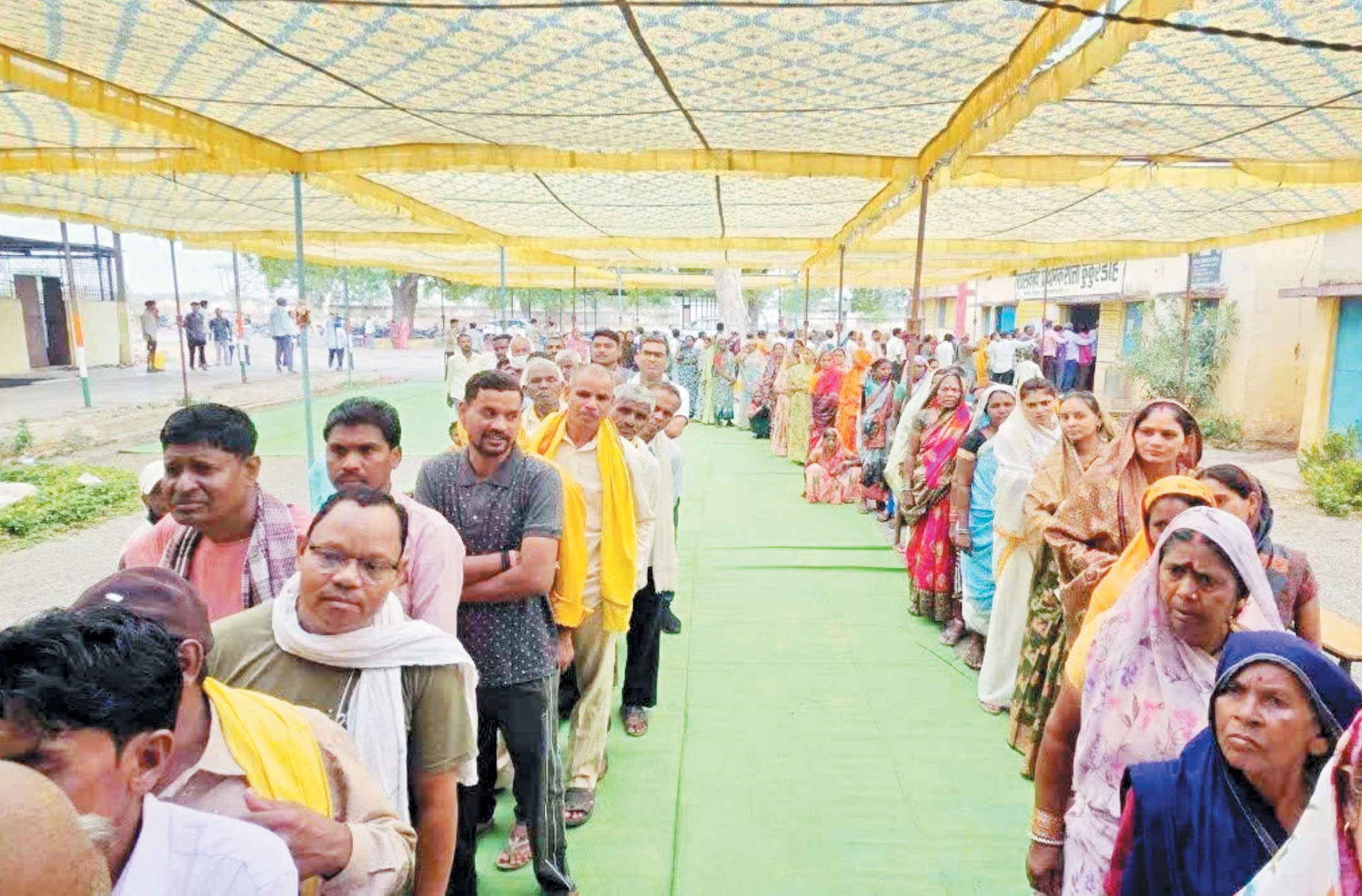 पंचायत उप-चुनाव के लिए मतदान