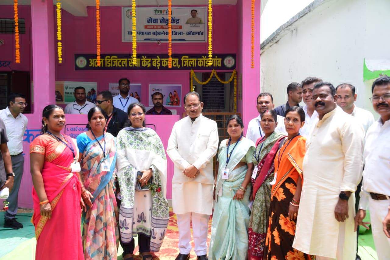 अब गाँव में ही मिल रही डिजिटल सरकार की हर सुविधा