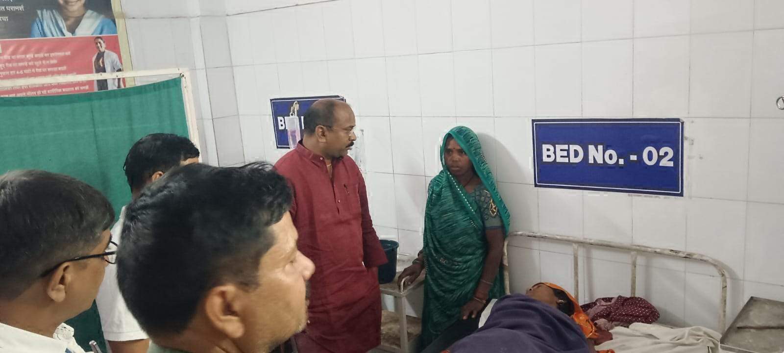 मनरेगा निर्माण स्थल पर गाज गिरी, एक महिला की मौत, पांच गंभीर