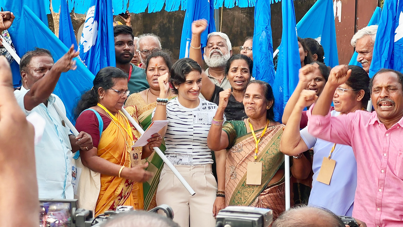 विनेश को भूल तो नहीं गए न!
