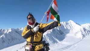 माउंट एवरेस्ट पर एक सप्ताह से लापता शेरपा गाइड जीवित मिला