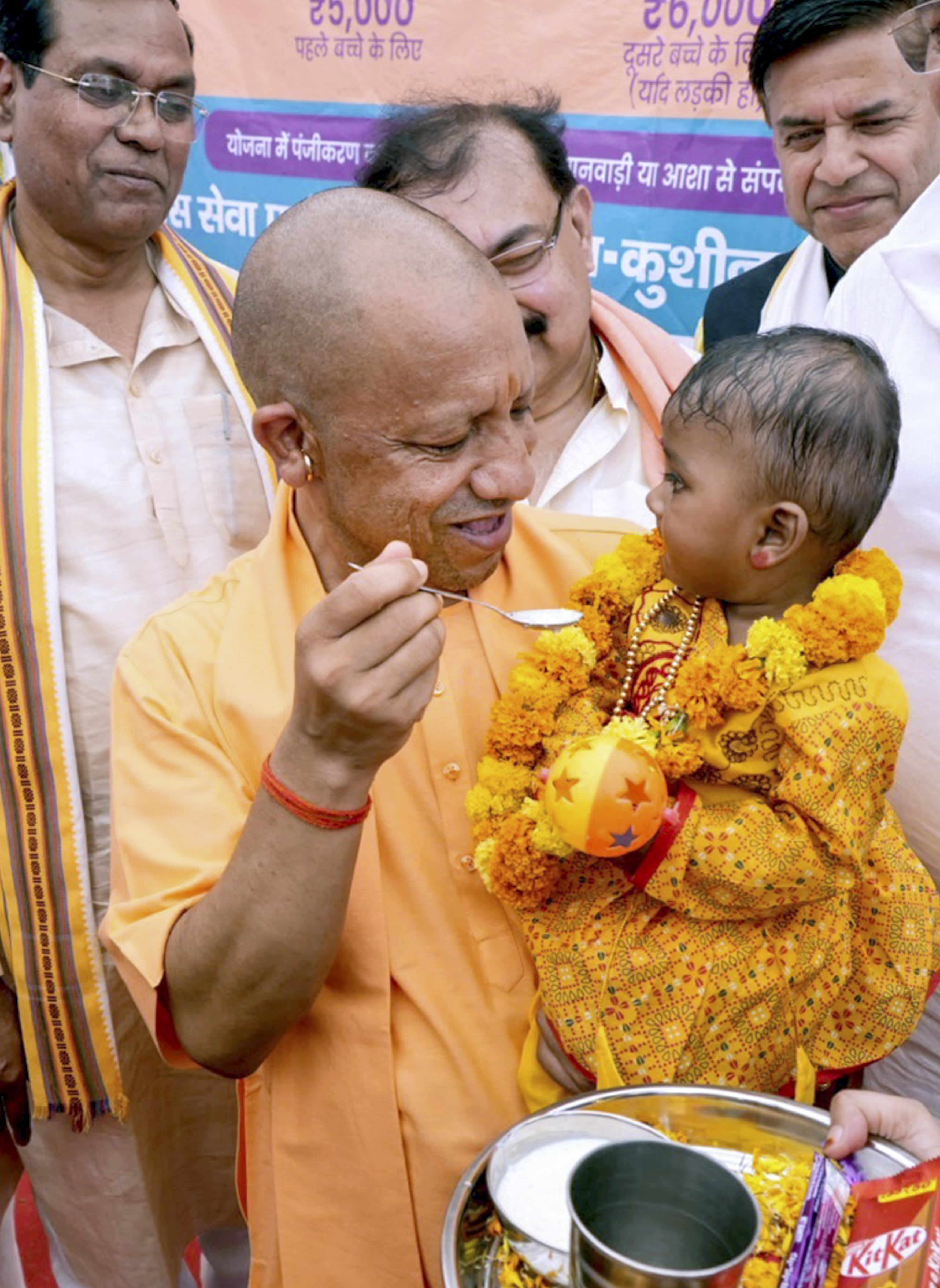 राजनाथ सिंह, मायावती समेत कई प्रमुख नेताओं ने योगी आदित्यनाथ को जन्मदिन की बधाई दी
