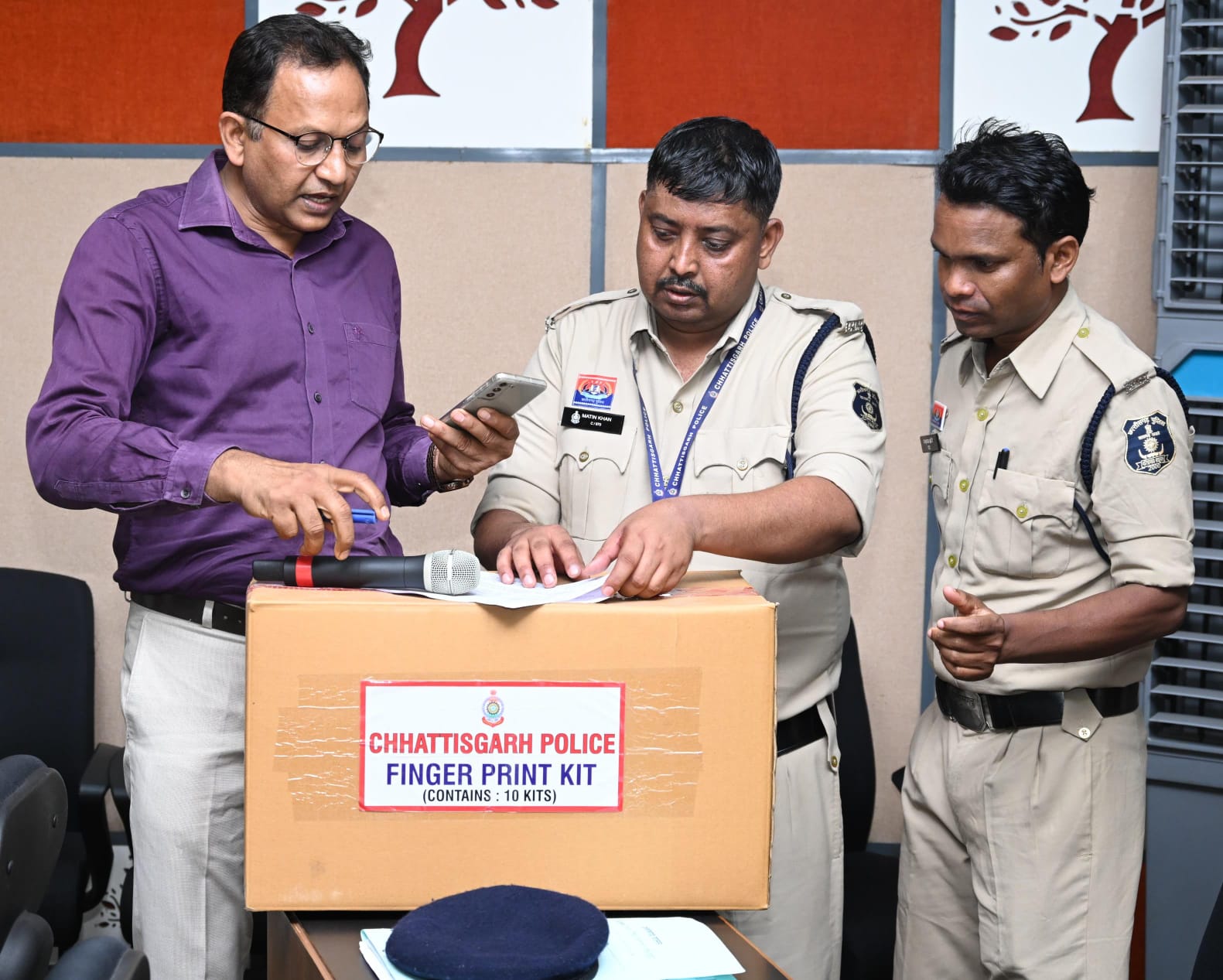 न्यायालयीन साक्ष्य में मिनी फिंगरप्रिंट डेवलपिंग किट अत्यंत उपयोगी- ध्रुव 