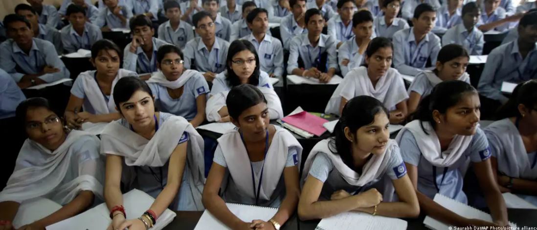 आईआईटी इंजीनियरिंग के दाखिले में लड़कियों ने बनाया रिकॉर्ड
