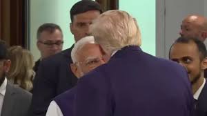 जी-7 समिट के दौरान मिले पीएम मोदी और अमेरिकी राष्ट्रपति डोनाल्ड ट्रंप, सामने आईं तस्वीरें