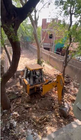 सौ साल पुराने फारसी कब्रिस्तान पर अतिक्रमण के खिलाफ मुहिम तेज 