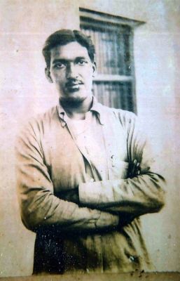 अशफाक को फांसी, जिसे हंसते-हंसते चूम लिया