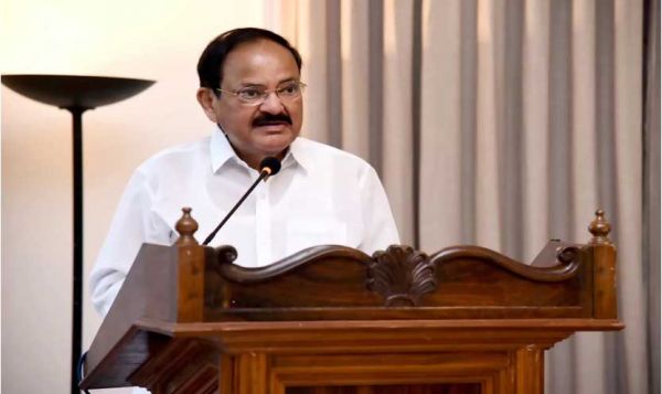 हम विश्व गुरु हैं या विश्व-चेले ?