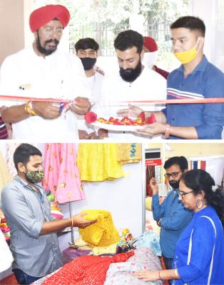 सिल्क वीवर्स एक्जीबिशन सेल का शुभारंभ, कई प्रदेशों के नवीनतम वैवाहिक कलेक्शन