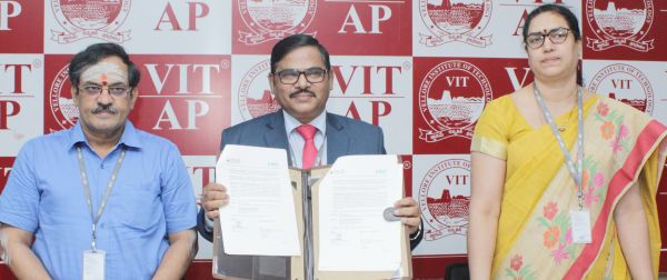 वीआईटी-एपी में इंटरनेट ऑफ थिंग्स पर दो समझौते हस्ताक्षरित