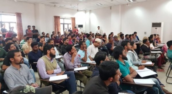 एससी-एसटी छात्रों को प्रतियोगी परीक्षाओं के लिए 24 जिलों में कोचिंग चलायेगी झारखंड सरकार