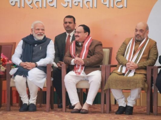भाजपा यूपी में कानून व्यवस्था को बना रही चुनावी हथियार