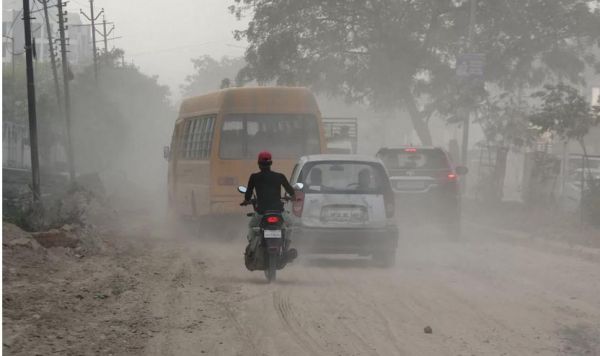 प्रदूषित दिल्ली भगवान भरोसे