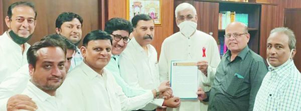 टेक्सटाइल, फुटवेयर और स्टेशनरी में केन्द्र जीएसटी पर चेम्बर-कैट का छग वाणिज्यकर मंत्री को ज्ञापन