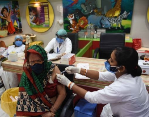 बिहार में कोविड केंद्रों ने दूसरी खुराक दिये बिना नाम अपलोड किए