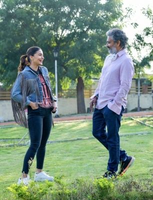 'राजी' में आलिया के अभिनय से प्रभावित हुए राजामौली, 'आरआरआर' में किया कास्ट
