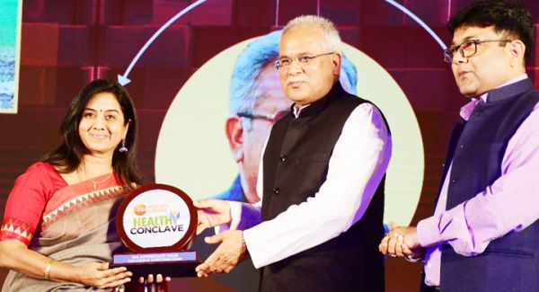 स्वास्थ्य सम्मेलन में वेंकटेश्वर सिग्नेचर स्कूल की प्रधानाचार्या सम्मिलित हुईं