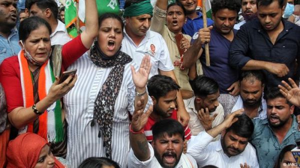 हड़ताल पर प्रतिबंधः छह महीने के नाम पर स्थायी होता जा रहा है एस्मा