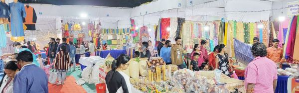 हस्तशिल्प प्रदर्शनी 29 तक, कई राज्यों ने लिया हिस्सा