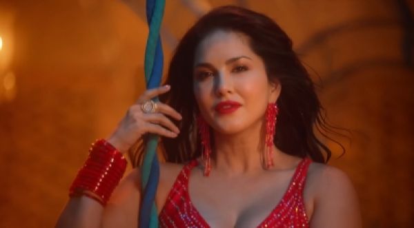 सनी लियोन के नए गाने 'मधुबन..' पर बैन लगाने की मांग