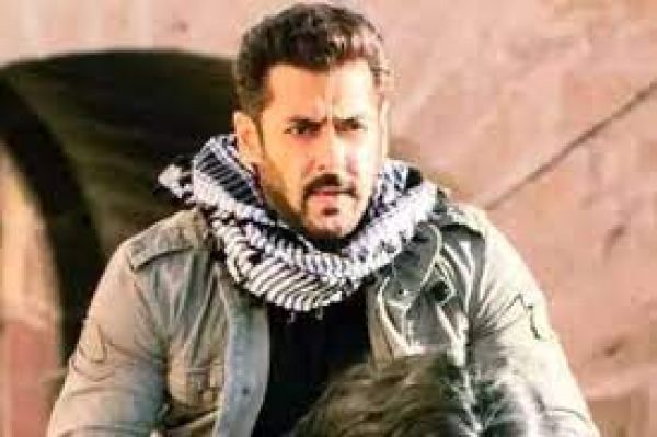 सलमान खान को बर्थडे पर मिले शानदार तोहफे, शिल्पा से मिला सरप्राइज तो कैटरीना से मिला ये खास तोहफा, देखें LIST