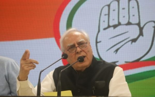 हरिद्वार में भड़काऊ भाषण के 'अपराधियों' पर यूएपीए के तहत मामला दर्ज किया जाना चाहिए: सिब्बल