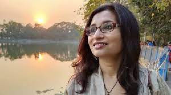 भारत  कोरोना के तूफ़ान में घिर चुका है: भ्रमर मुखर्जी