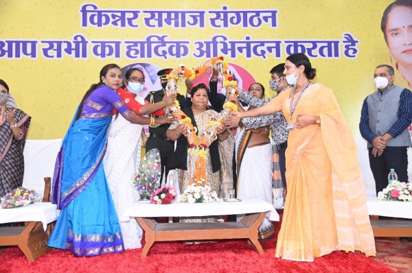 सदैव आत्म सम्मान से जीता है किन्नर समाज-उइके