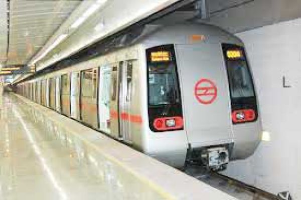 दुनिया में सबसे पहले मेट्रो ट्रेन कहां चली