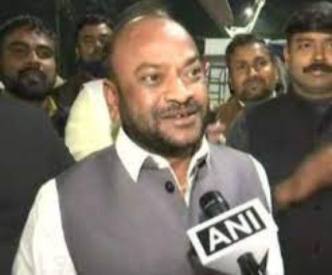  बीजेपी के बाद अपना दल के MLA चौधरी अमर सिंह ने दिया इस्तीफा, आज कई बागी विधायक करेंगे सपा ज्वाइन